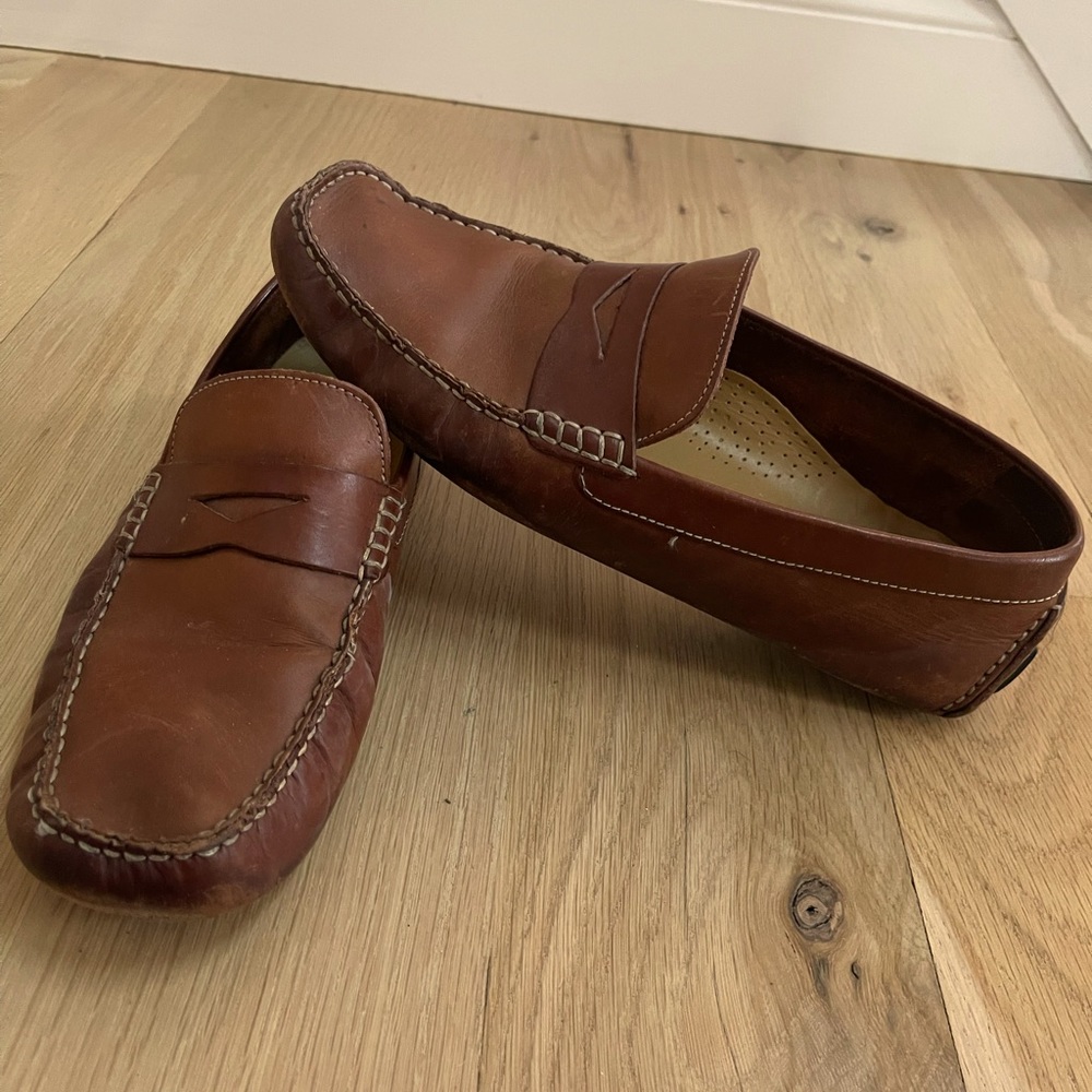 Men’s Cole Haan driver dress shoes or boat shoes